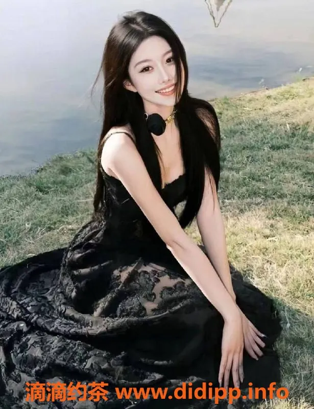 上海楼凤-静安梦小蝶，2200元享受高端服务，先到先得！