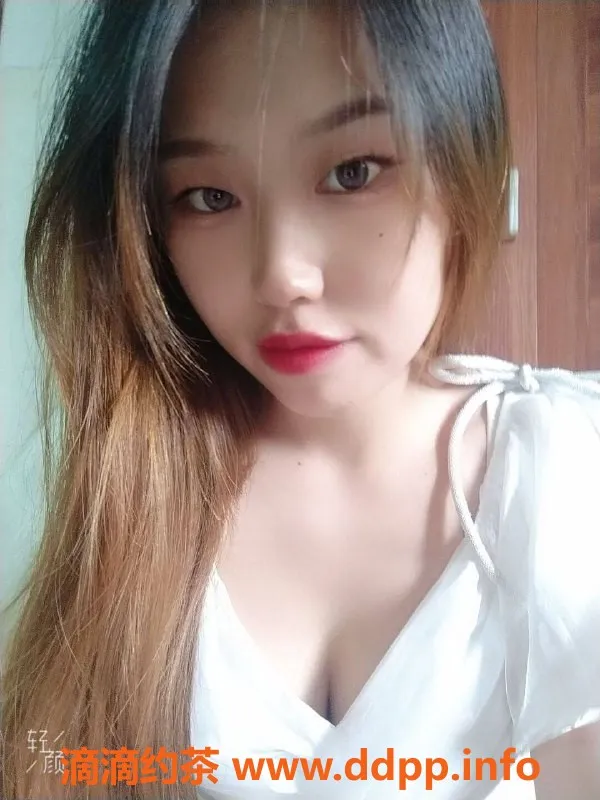 广州楼凤-天河小乔，人妻风情，约600元起