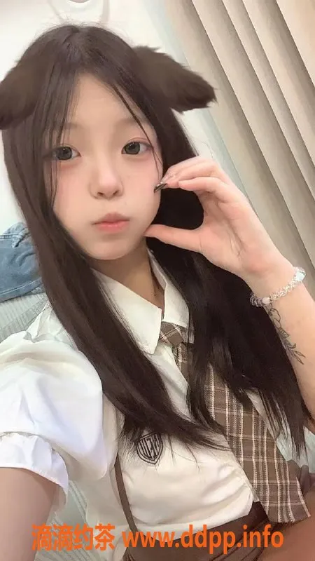 深圳楼凤-深圳龙华小琪，18岁165b，900元起服务