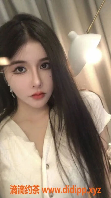 广州楼凤资源信息,黄埔御姐水蜜桃，700元初体验，1300元全套