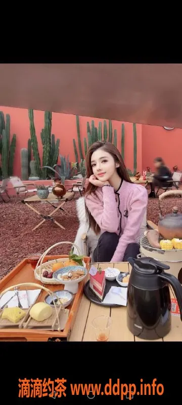 杭州楼凤-杭州雨晨，21岁A4腰性感小妹，陪浴诱惑998元起