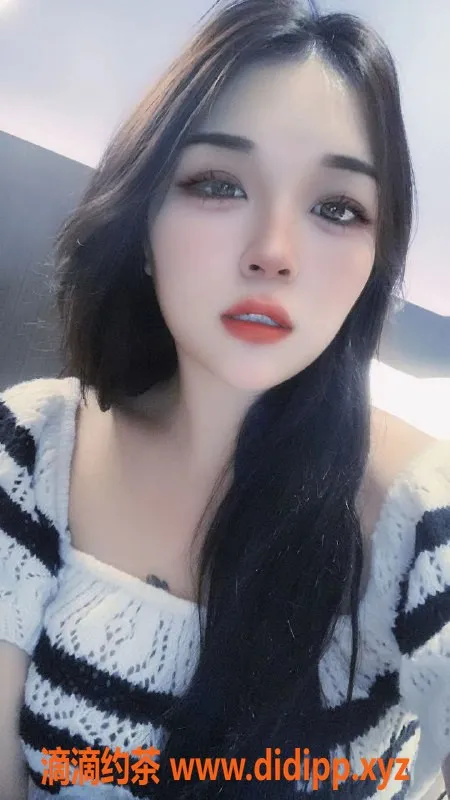 杭州楼凤-广州兜兜，22岁C杯小巧玲珑，超值服务！