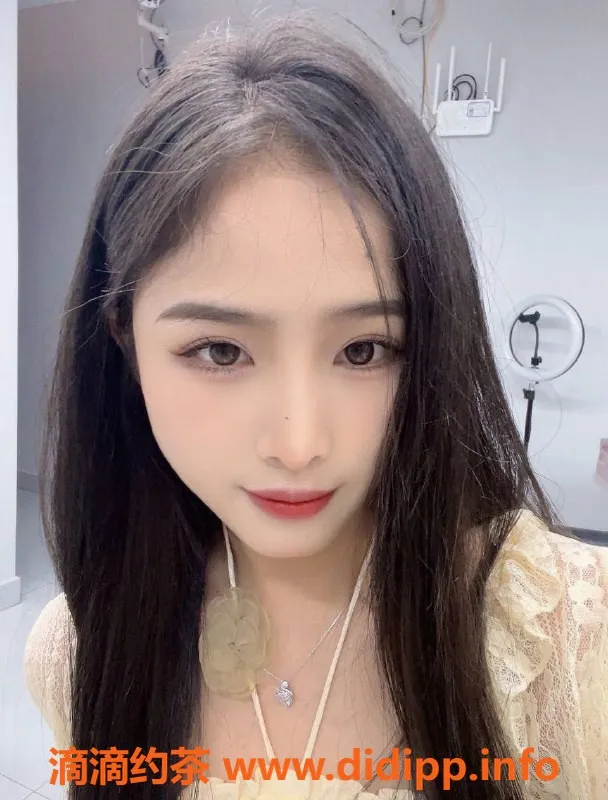 上海楼凤资源信息,普陀小琪 福利价600P 快约体验！