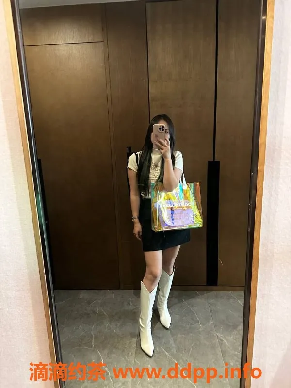 广州楼凤-花都御姐欣欣，600元69p视频验证，七成真人照