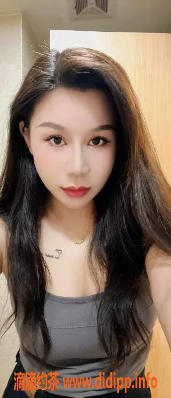 广州楼凤-天河安妮，私聊即可享500元服务