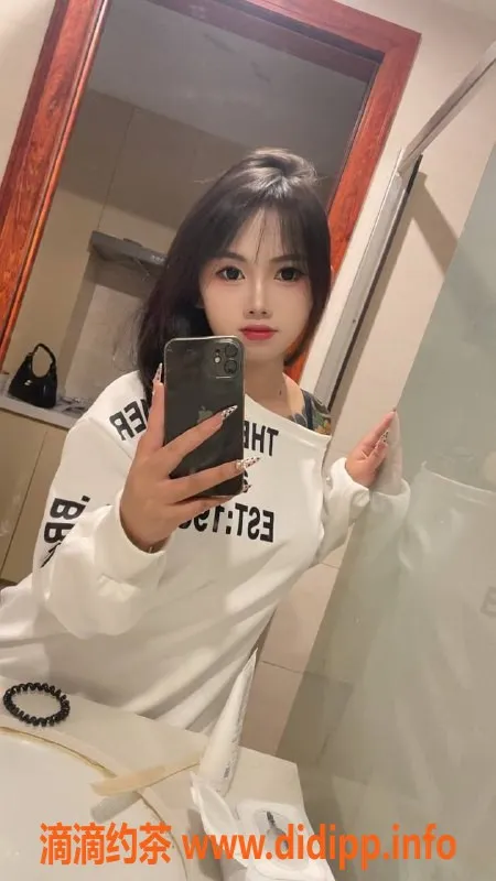 广州楼凤-天河小琴，课程费700p，服务好评如潮