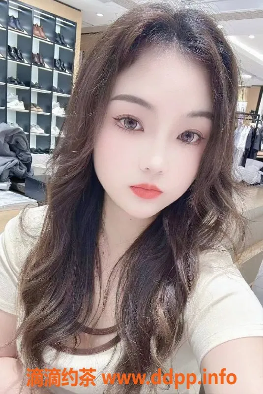 上海楼凤-浦东福利老师CC 900P，限时优惠进行中