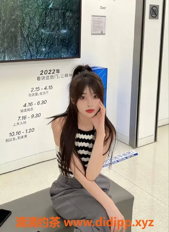 杭州上门服务-上城区小仙女165，清纯可爱，百元起双飞服务