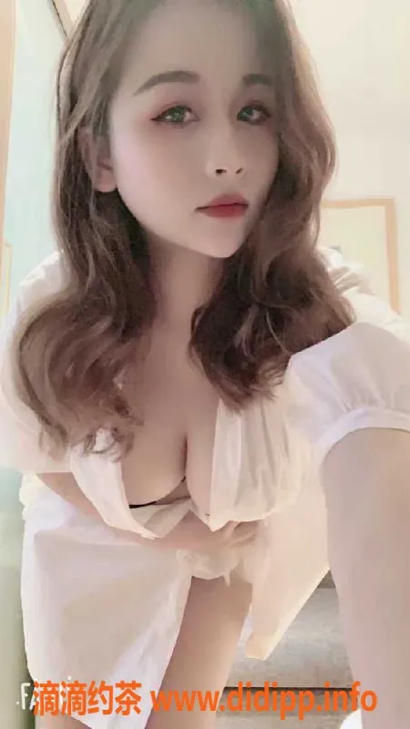 广州楼凤-荔湾区小薇薇，26岁，160cm，52kg，36F全套服务