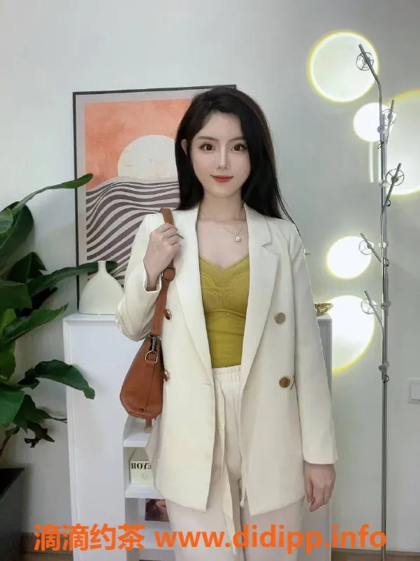 杭州楼凤-滨江区小羊99年可爱软妹，1500元体验69互舔