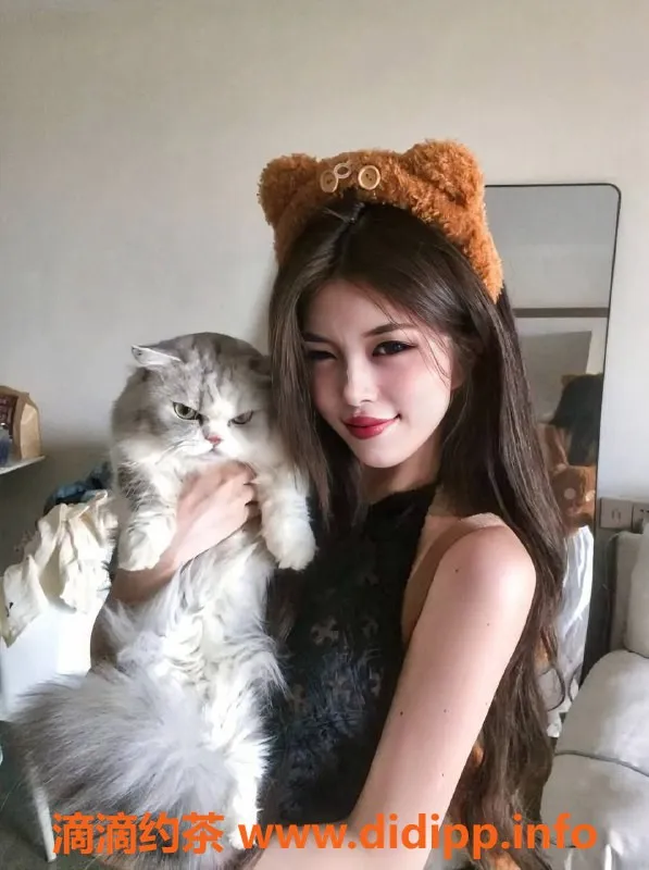 深圳楼凤-南山苏婷，19岁嫩妹，165高，45轻巧！