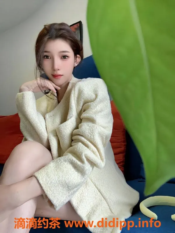 深圳楼凤-深圳龙岗KK，20岁163cm，45kg，千元档服务