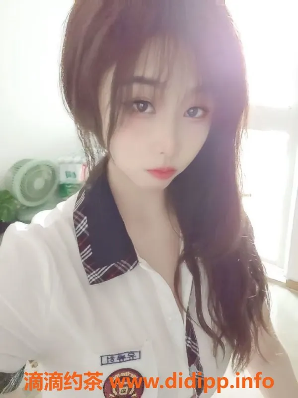 上海楼凤-徐汇嫩妹小樱，166cm 36D大胸，引爆激情体验！