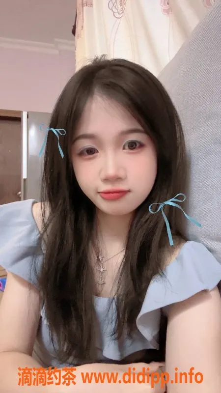 广州楼凤-海珠可儿，课费700p，服务超值！