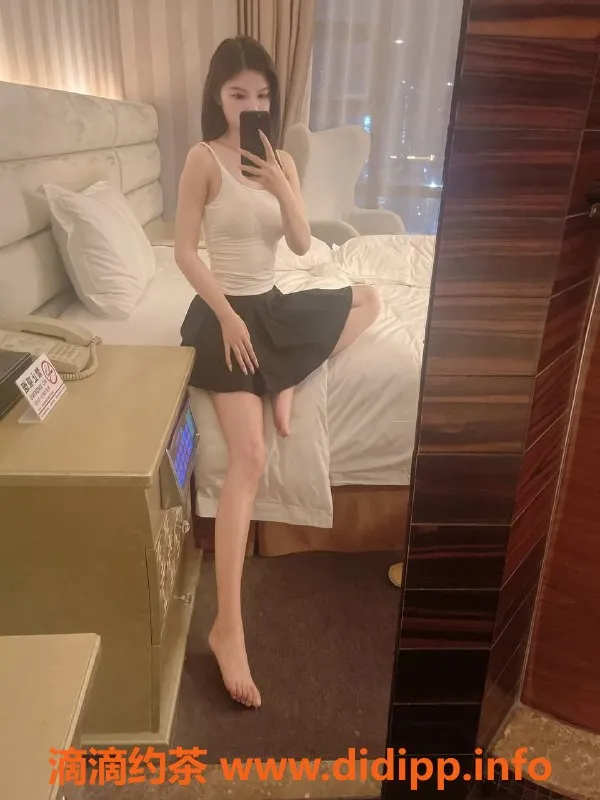 深圳楼凤-深圳龙华蜜糖，160cm身高42kg，千元档服务