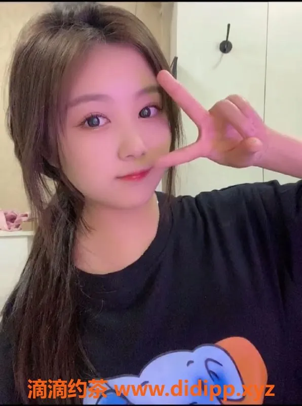 杭州楼凤资源信息,杭州糖糖 04年 165身高 D乳 甜美陪浴体验