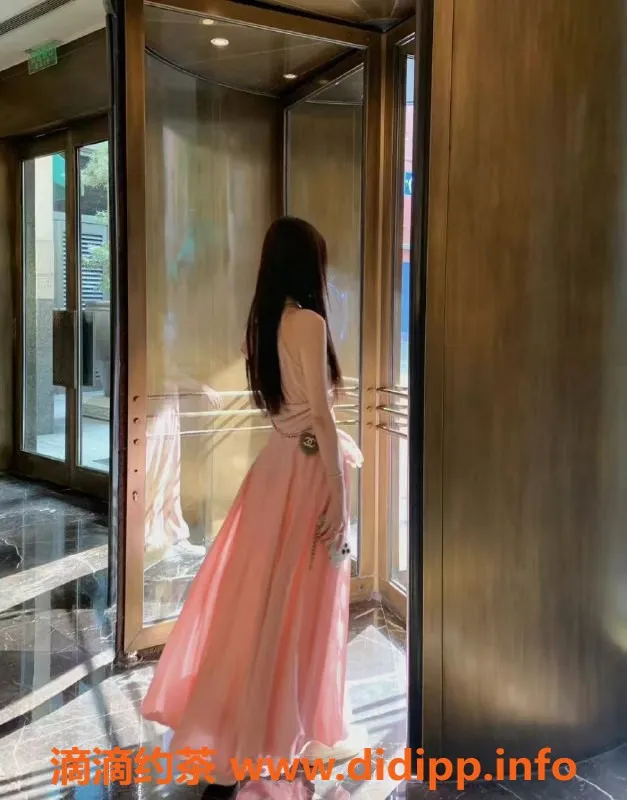 深圳楼凤资源信息,深圳福田车模盈盈，180cm D罩杯，价格2500起