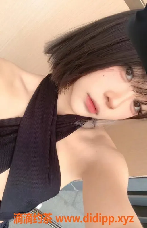 广州楼凤-白云嫩妹佳佳，700元可约，视频验证