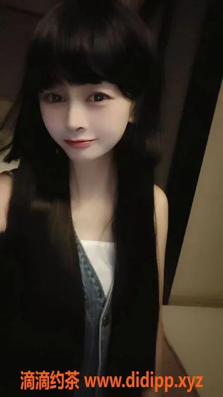 厦门楼凤-集美小甜，18岁萝莉声，学生兼职，专注服务