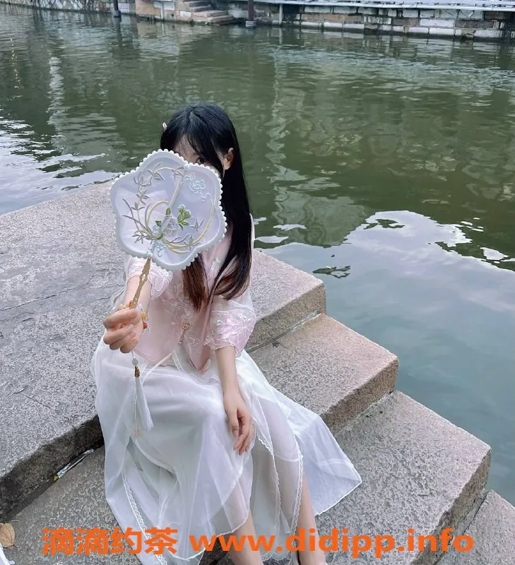 杭州楼凤资源信息,上海静安白鹿，168cm 48kg，真实胸D，价格合理