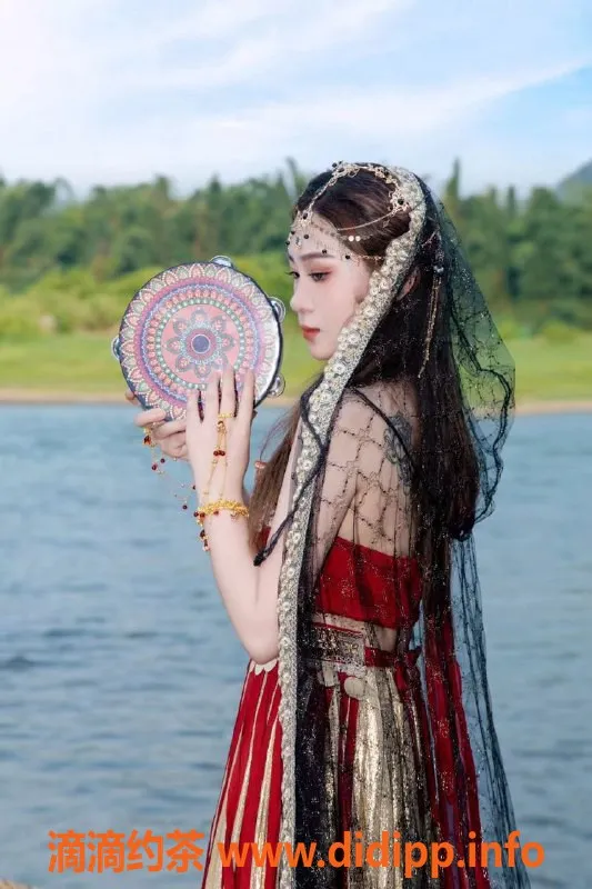 深圳楼凤-福田晨晨，21岁165cm，1700元特惠等你来