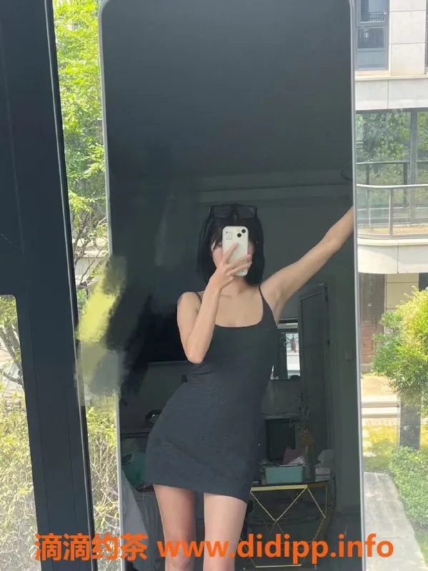 杭州楼凤-上城区北雨，应届生新体验，身高164CM，84斤