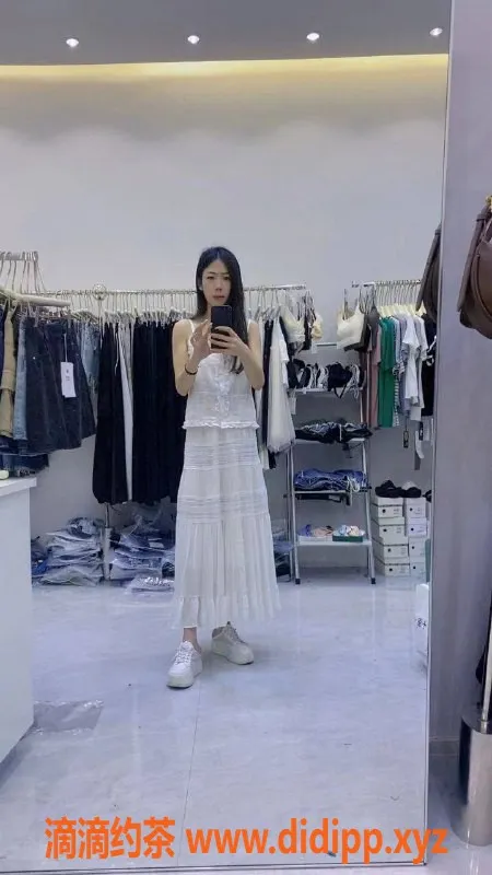 广州楼凤-天河雅雅人妻服务，超值600元体验