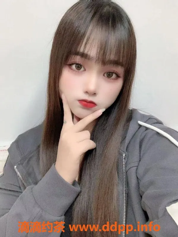 广州楼凤-天河胖胖，人妻服务400元，快来约哦！