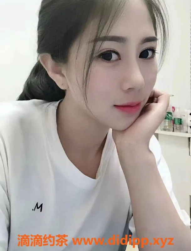 深圳楼凤-深圳坂田小雅，25岁163c御姐，优质服务只需500p