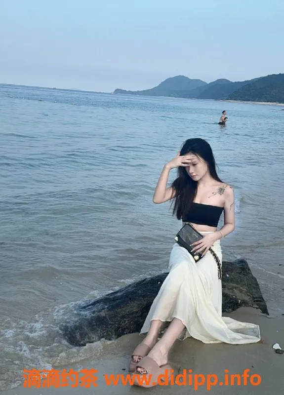 广州楼凤-黄埔嫩妹橙子，700p水费，快来体验！