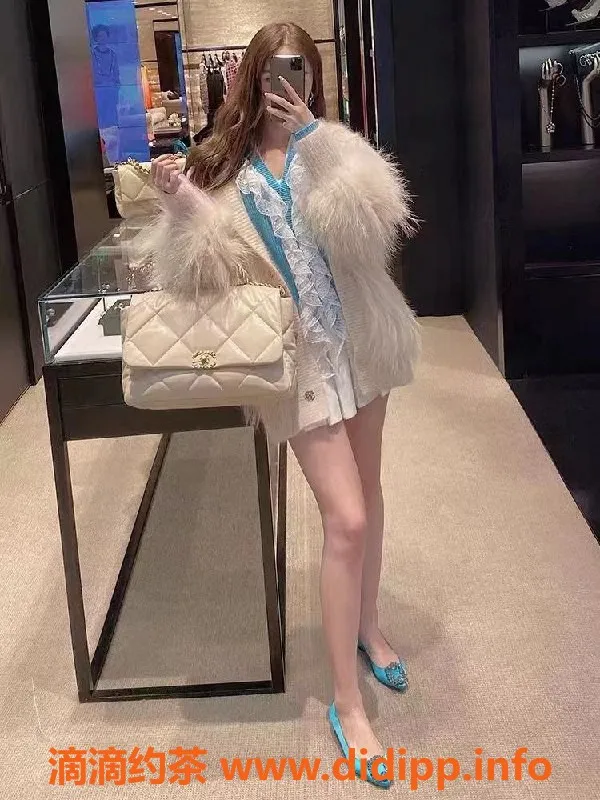 杭州上门服务-杭州熙熙22岁，天然大F，98斤服务一流