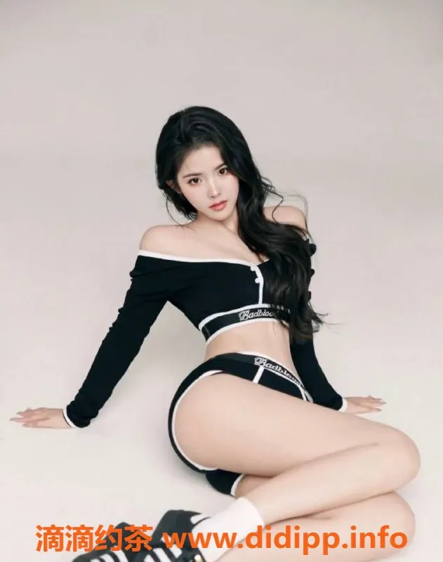 广州楼凤-白云小鹿，980pp，御姐口爆服务等你来体验！