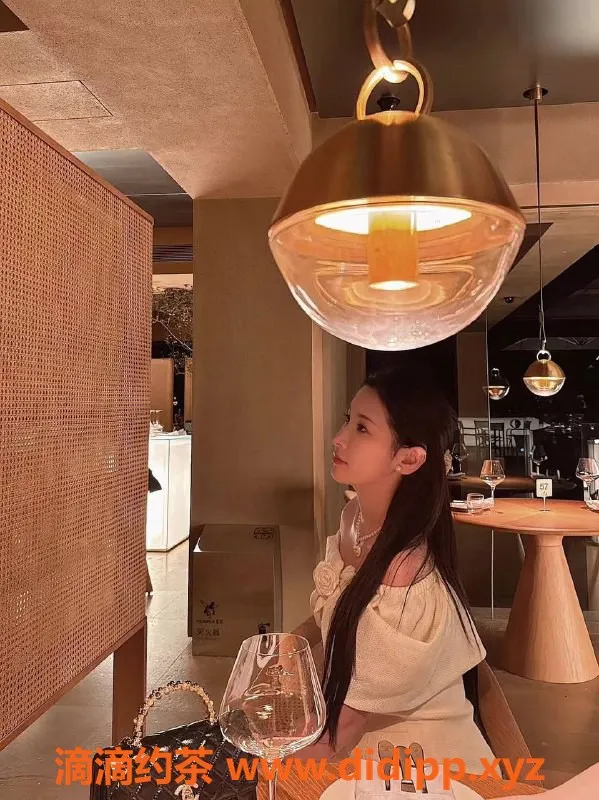 深圳楼凤-深圳罗湖张天爱，168cm，48kg，1500起