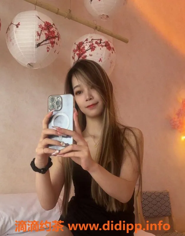 广州楼凤-天河英子，少妇服务，500元约会体验