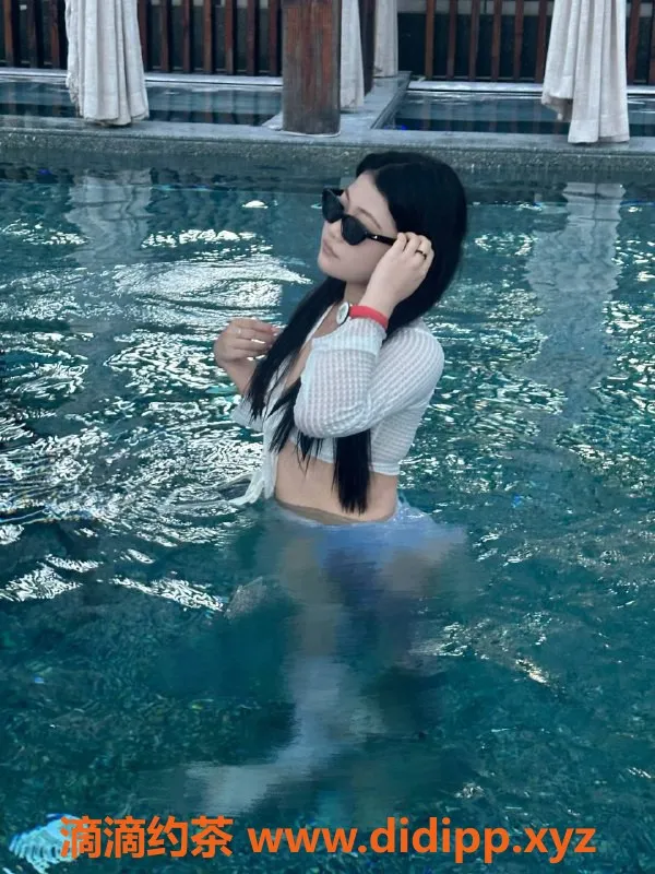 广州楼凤-番禺嫩妹晶晶，水费700p，欢迎体验！