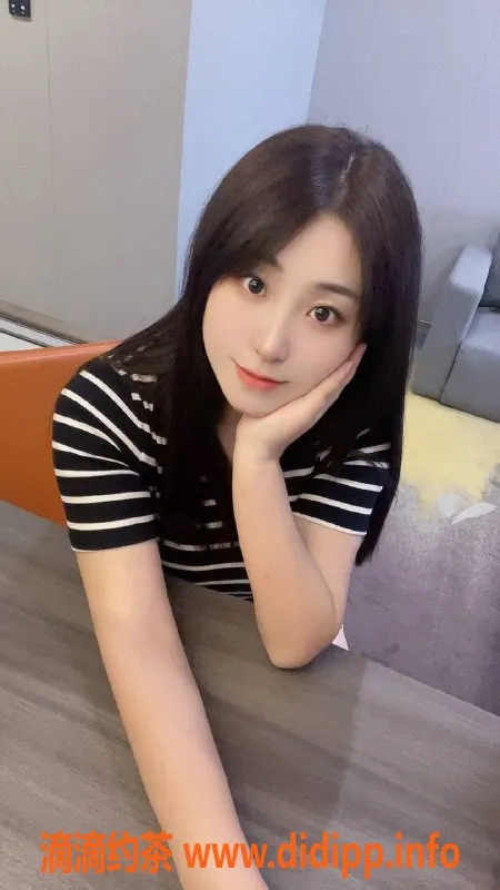 广州楼凤-天河御姐芊芊，700元体验，视频验证！