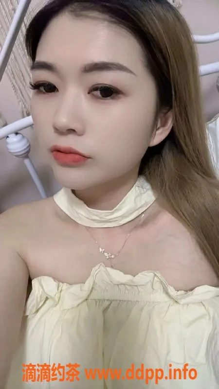 西安楼凤-未央区彩彩，25岁，165cm，胸围34C，热情服务