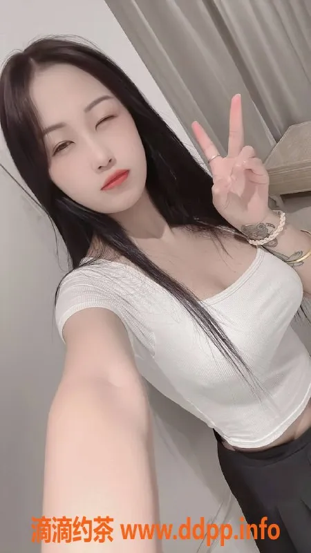 杭州楼凤-上城区暖暖，23岁C罩杯166cm娇媚女，激情50分钟仅需千元