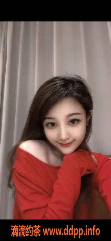 广州楼凤-黄埔御姐瑶瑶，800p享大胸服务