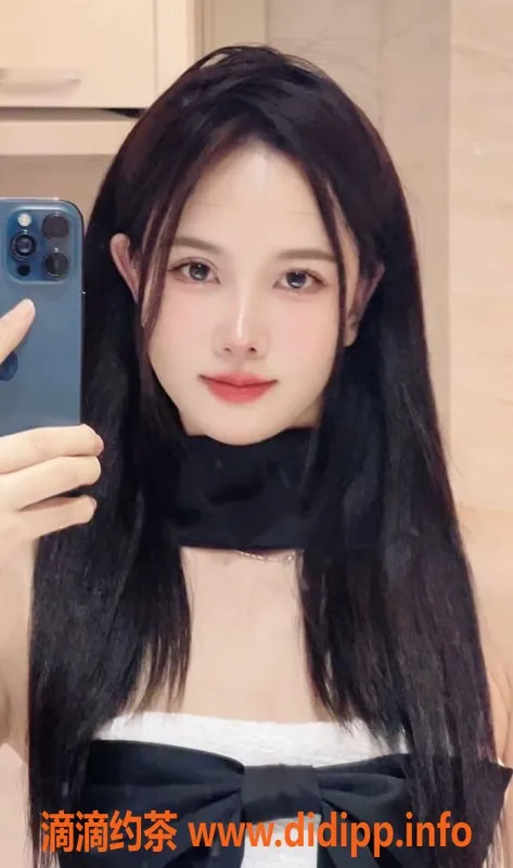 上海楼凤-普陀小安娜，160cm肤白嫩妹，1100元服务