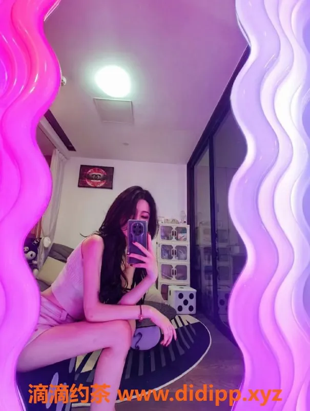 深圳楼凤资源信息,深圳福田清柠23岁，168厘米，D杯，价格2500元