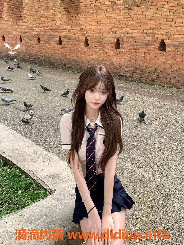 深圳楼凤-福田程程，19岁，身高165，体重45，34C，1000元一小时