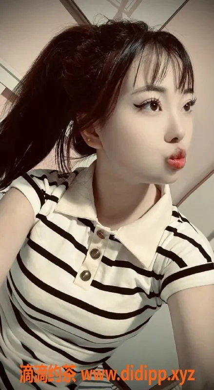 上海楼凤-浦东麻花36岁34B嫩妹，160cm，45kg，制服服务