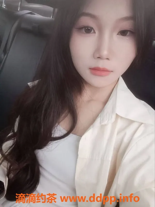 广州楼凤-天河嫩妹醒醒，水费700p等你来约