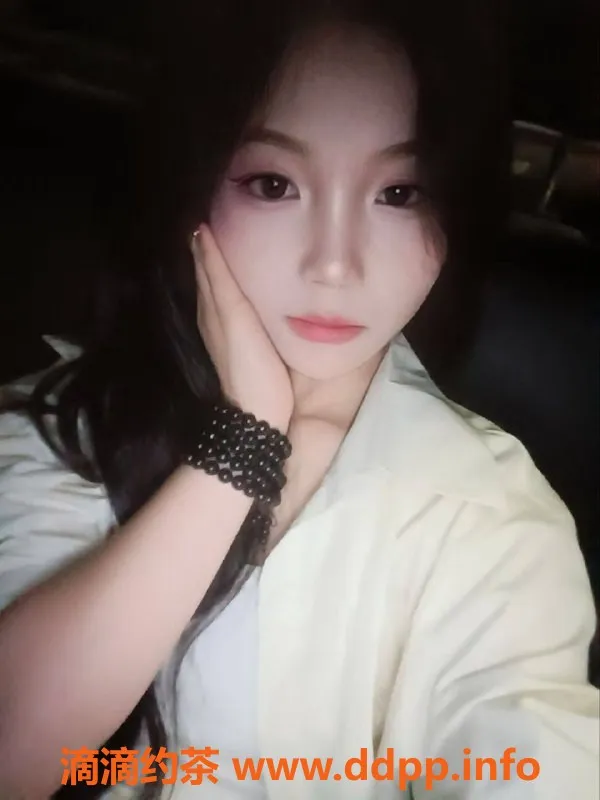 广州楼凤-天河嫩妹醒醒，水费700p等你来约