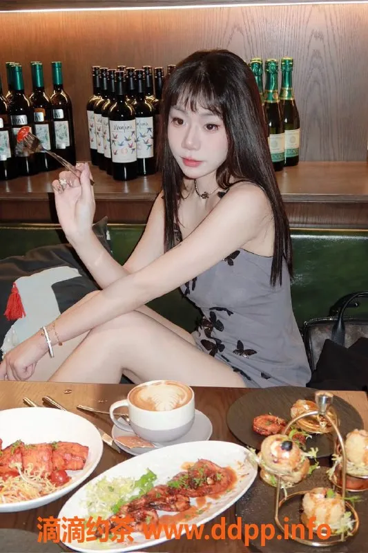 上海楼凤资源信息,普陀白兔，163cm D罩杯，1000元起服务！