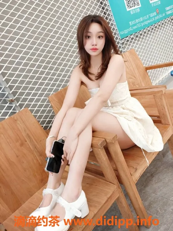 东莞楼凤-大朗小小，600起，服务超赞！