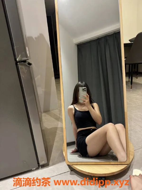 深圳楼凤-深圳南山樱樱，18岁嫩妹，千元档服务