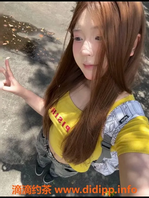 广州楼凤-天河嫩妹妞妞，水费600p，超棒舌吻体验！