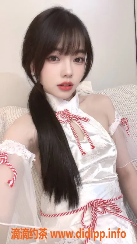 深圳楼凤资源信息,宝安小艾同学，1500元舌吻调情服务